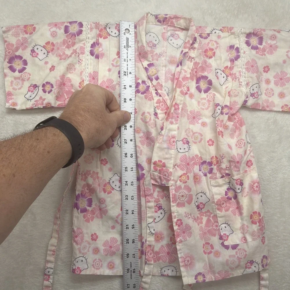 Hello Kitty Kimono Robe Girls 4T Pink Floral Yukata Tie Front‎ Sanrio